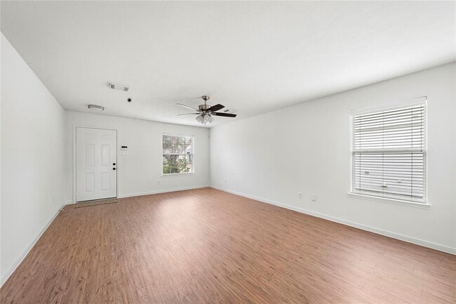 Building Photo - 7611 Drifting Willow Ct