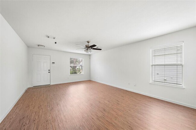 Foto del edificio - 7611 Drifting Willow Ct