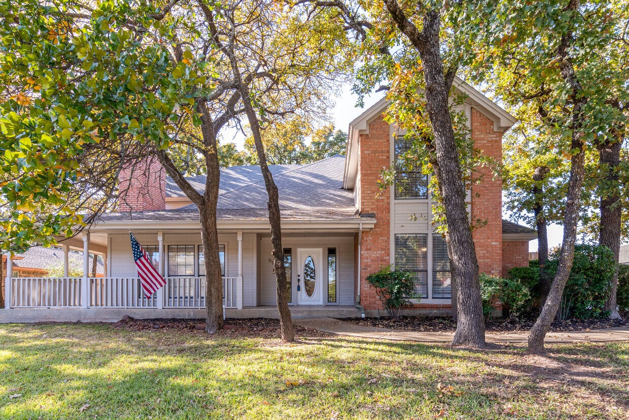 Primary Photo - 517 Indian Creek Dr