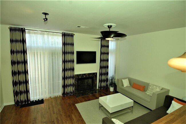 Foto del edificio - 206 6th St NE
