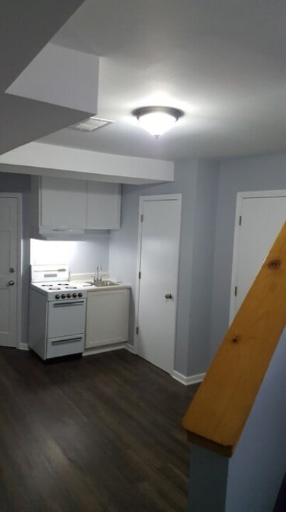 Foto del edificio - 561 W 18th St