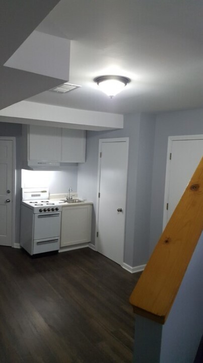 Foto del edificio - 561 W 18th St