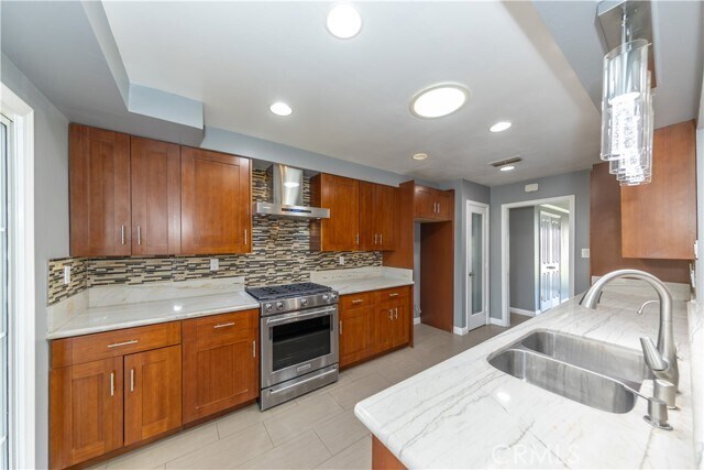 Foto del edificio - 4661 Woodhaven Dr