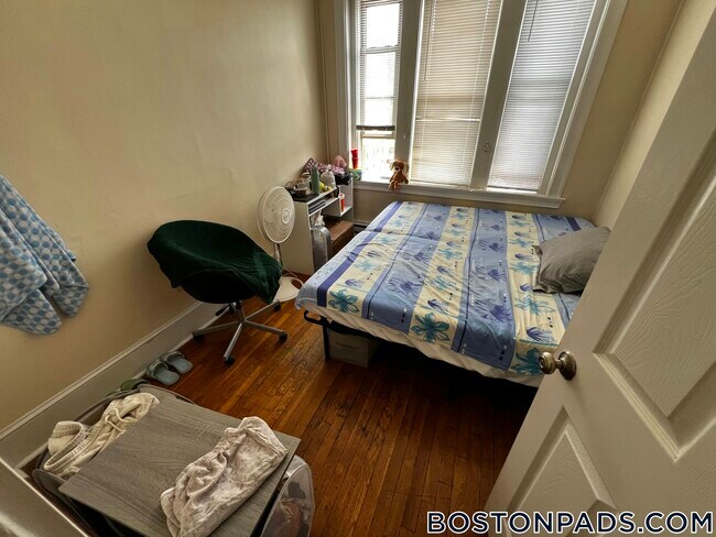 Foto del edificio - 881 Huntington Ave