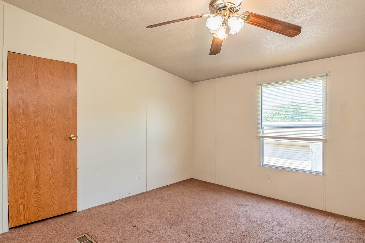 Foto del edificio - 714 Baldwin Ave SW