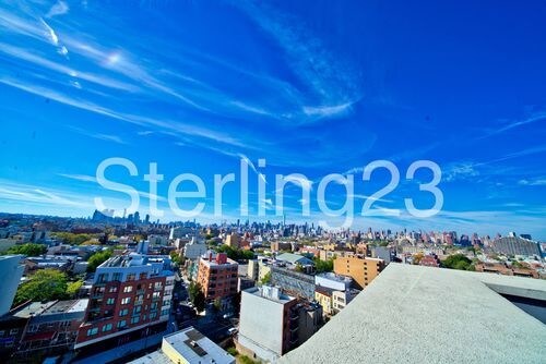 Building Photo - 27-12 Hoyt Ave S