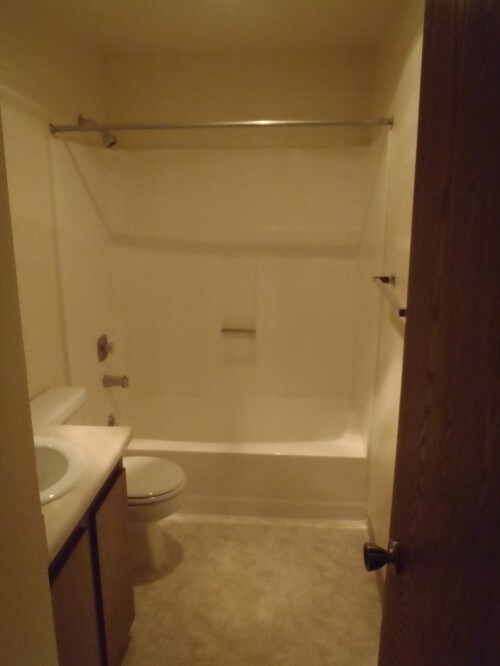 Building Photo - Brittany House - 2 bedrooms