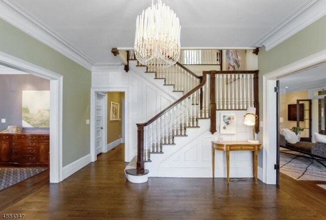 Building Photo - 5 bedroom in Summit NJ 07901