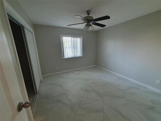 Foto del edificio - 1927 Orange Blvd Way