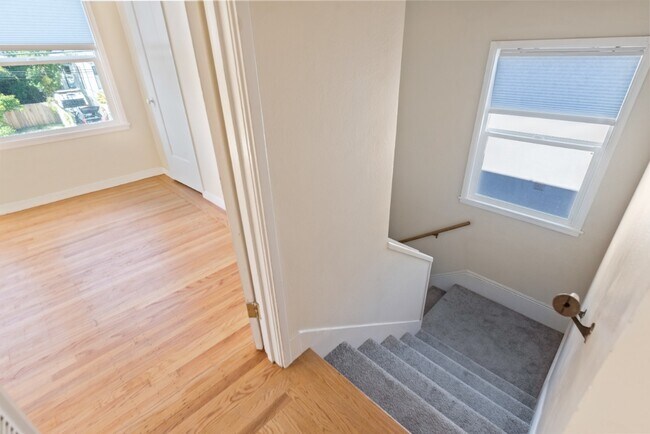 Building Photo - 485 36th St