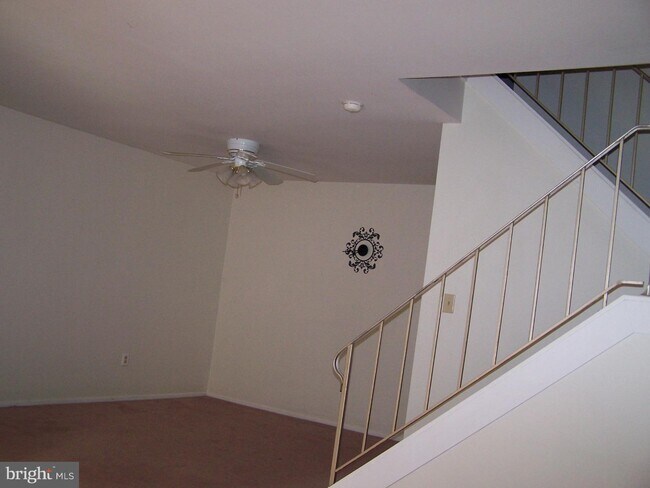 Building Photo - 263 Clinton Ct