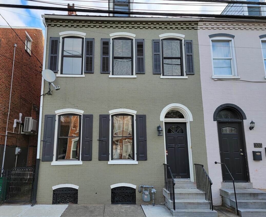 Primary Photo - 337 N Lime St
