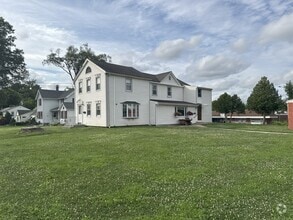 Building Photo - 1403 Farmington Ave