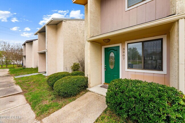 Foto del edificio - 3907 Venetian Cir