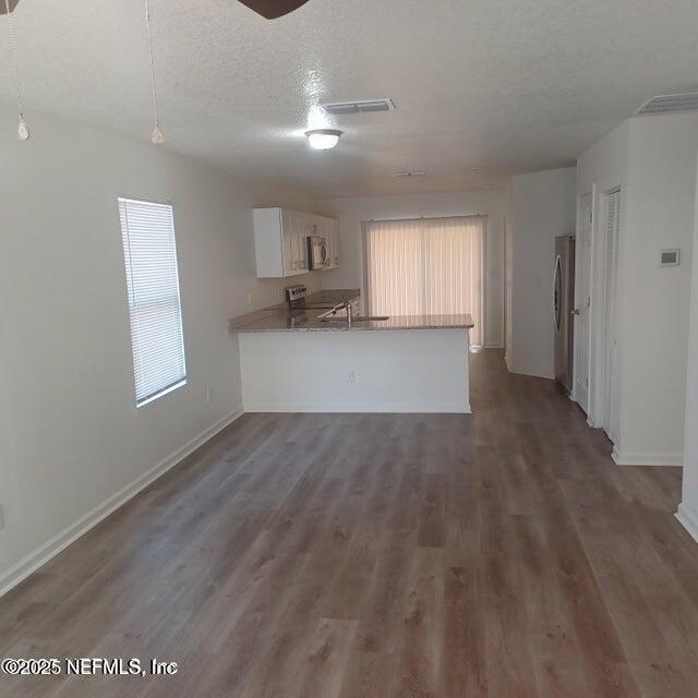 Foto del edificio - 5828 Harris Ave