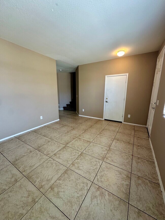 Foto del edificio - 11752 W Foothill Dr
