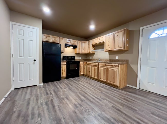 Building Photo - Cozy 3-Bedroom Duplex in the Heart of Lubbock