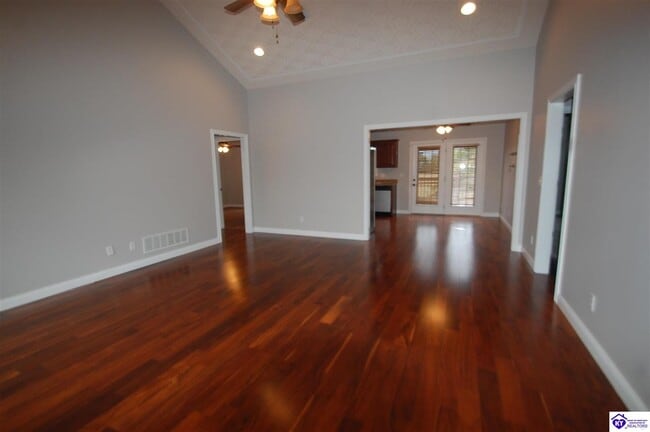 Building Photo - 223 S Rushmore Dr