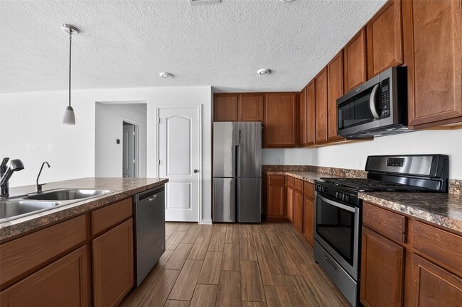 Building Photo - 6014 Wakanda Ln