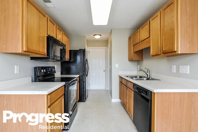 Foto del edificio - 8124 Wesley Farm Dr