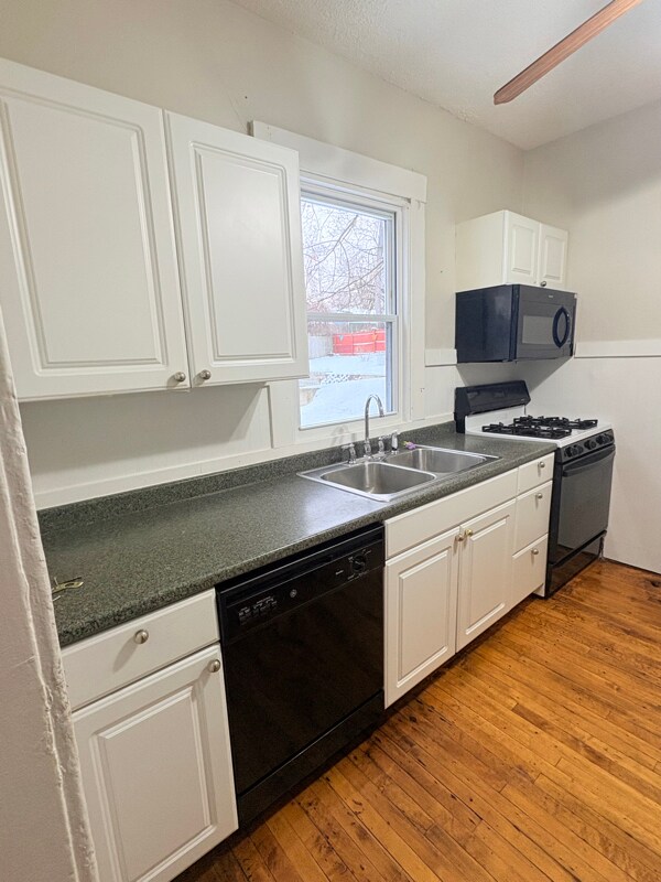 Foto del edificio - 962 Dunham St SE