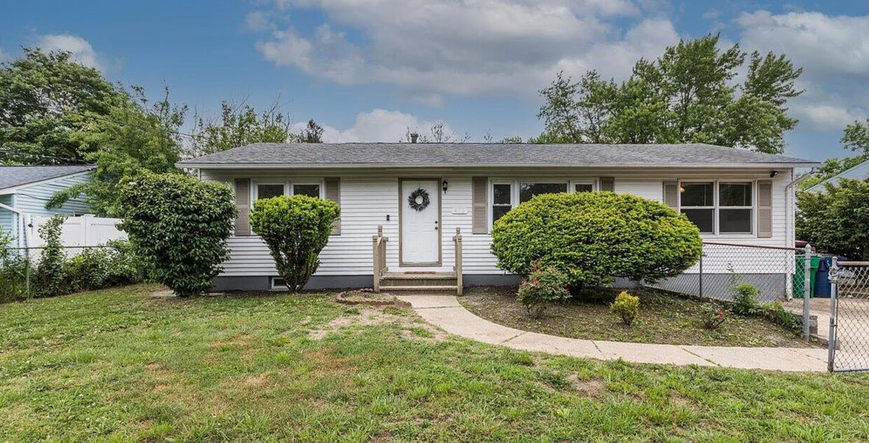 472 Dover Rd, Toms River, NJ 08757 House Rental in Toms River, NJ