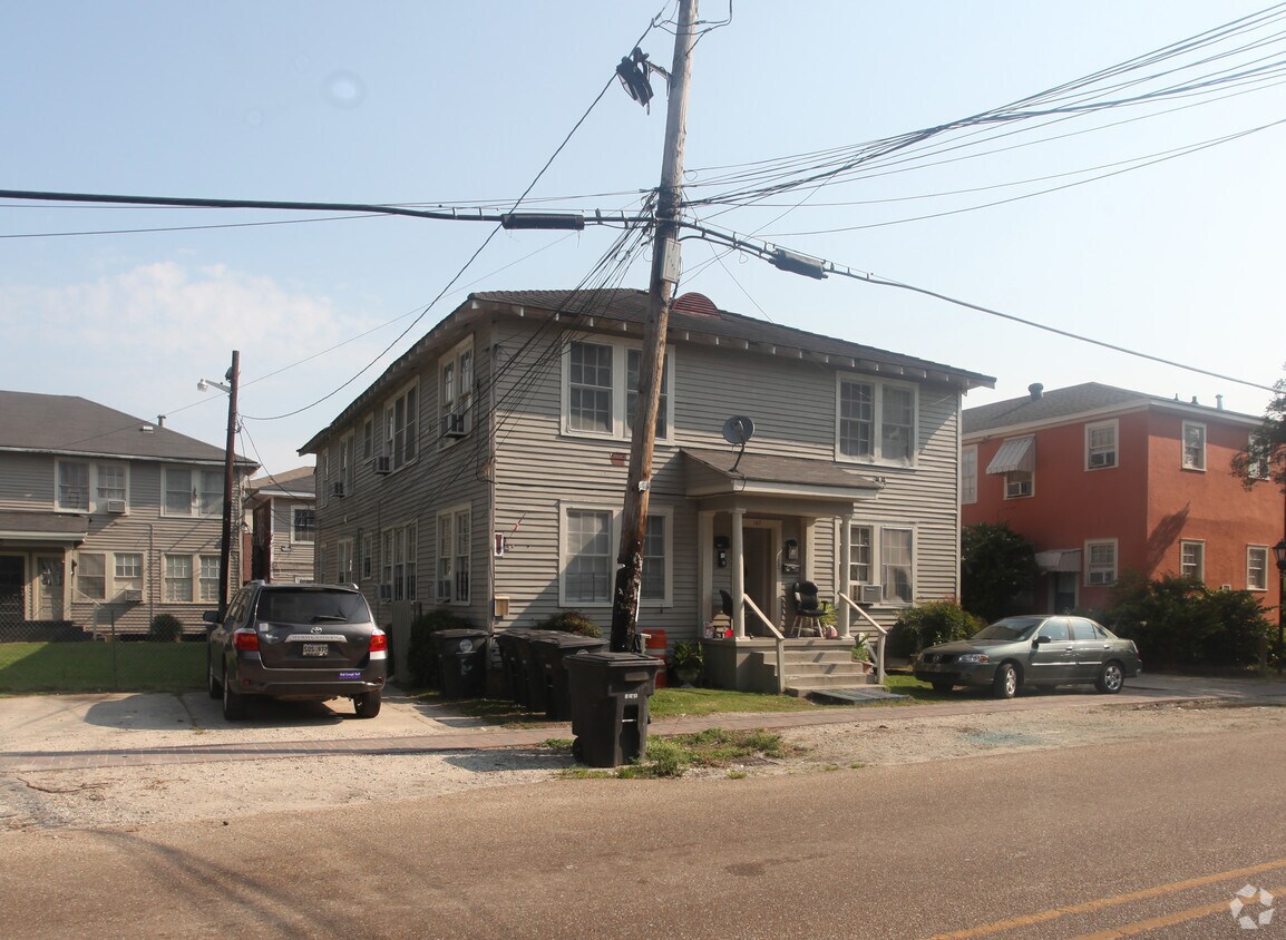 Building Photo - 167 E State St