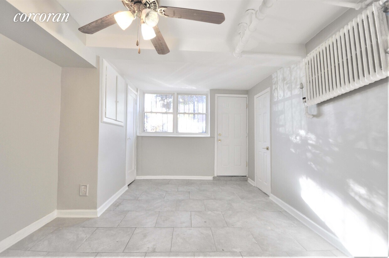 Foto principal - 947 Winthrop St