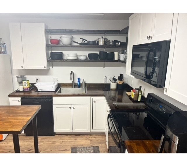 Foto del edificio - 220 Campus Dr