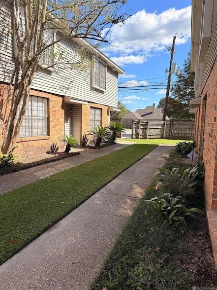 Photo - 5254 Stumberg Ln Apartment