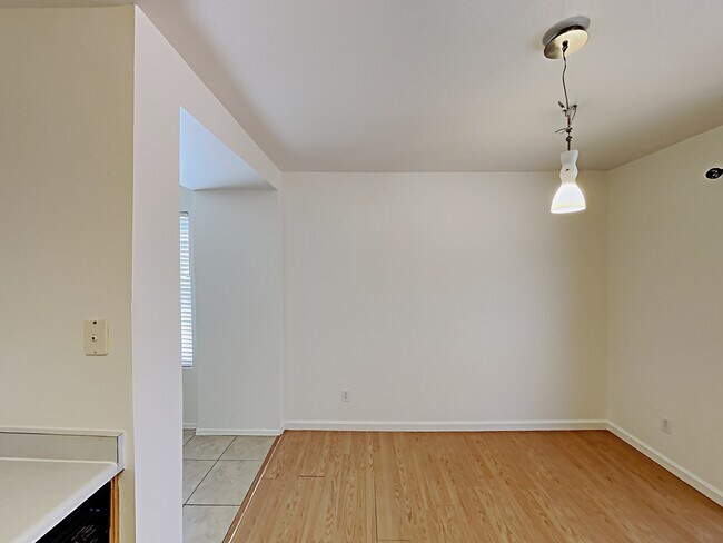 Foto del edificio - 11824 W Scotts Drive