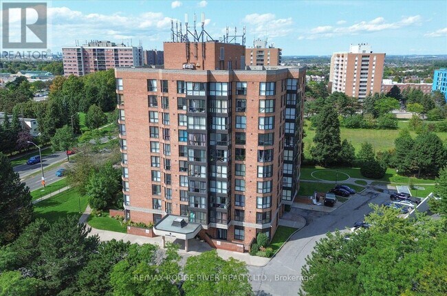 Building Photo - 305 - 8 SILVER BELL GROVE