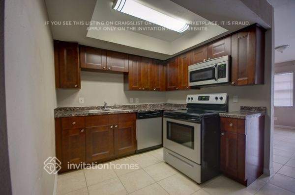 Foto del edificio - 4341 63rd Way N
