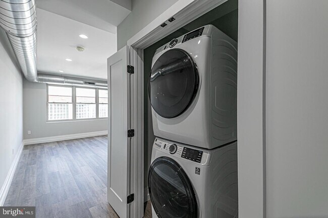 Foto del edificio - 526 Brown St