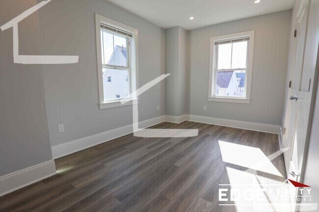 Foto del edificio - 82 N Beacon St