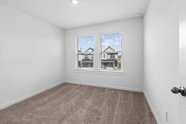 Building Photo - 12321 Churchill downs Dr