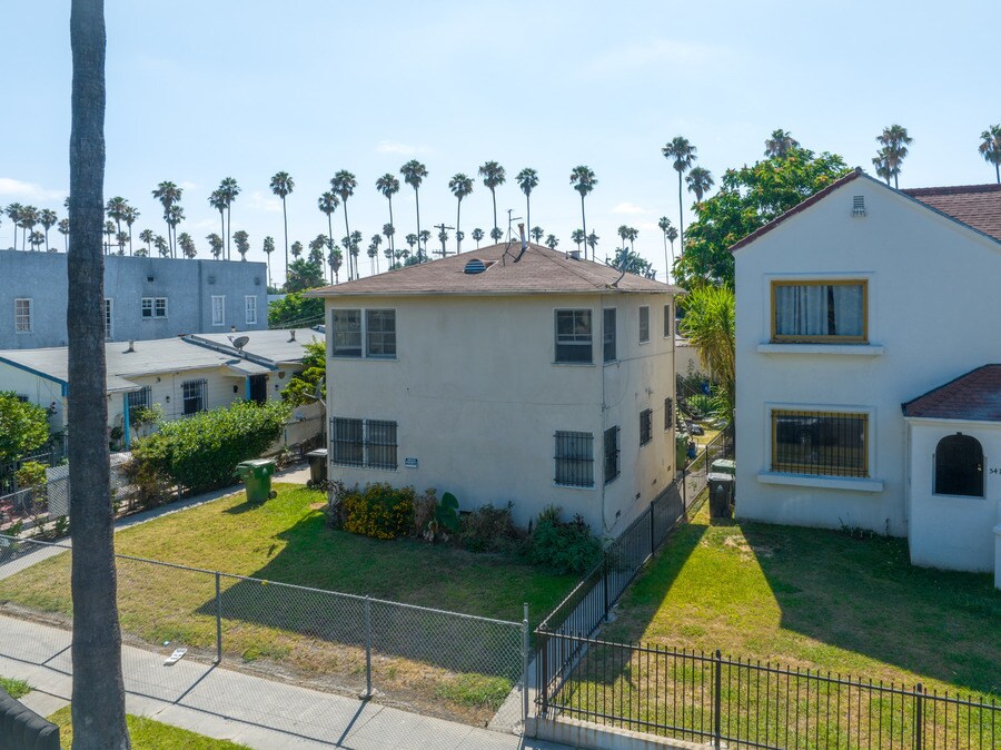 Photo - 5421 S Gramercy Pl-5421