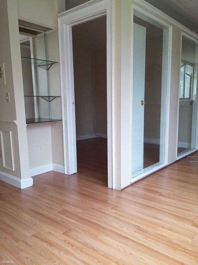 Building Photo - 100 Resolute Cir