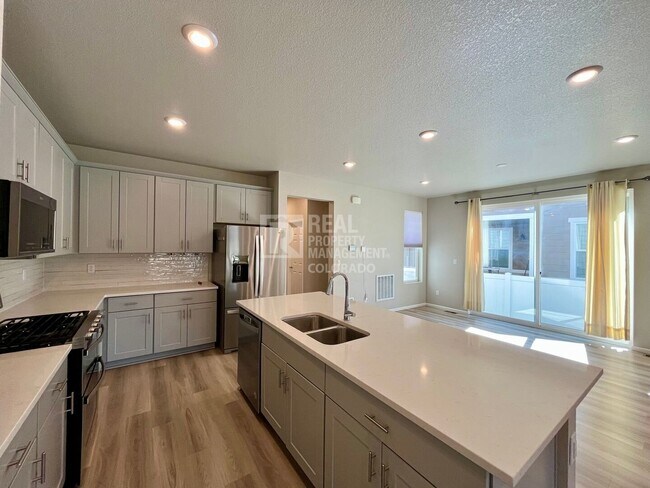 Building Photo - 5095 Buckwheat Rd