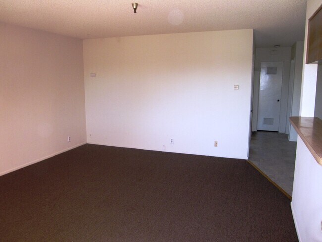 Foto del edificio - 13407 Kornblum Ave