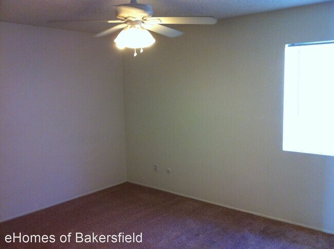 Building Photo - 4128 Parker Ave
