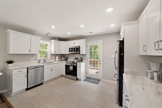 Building Photo - 7258 Baldwin Ridge Rd