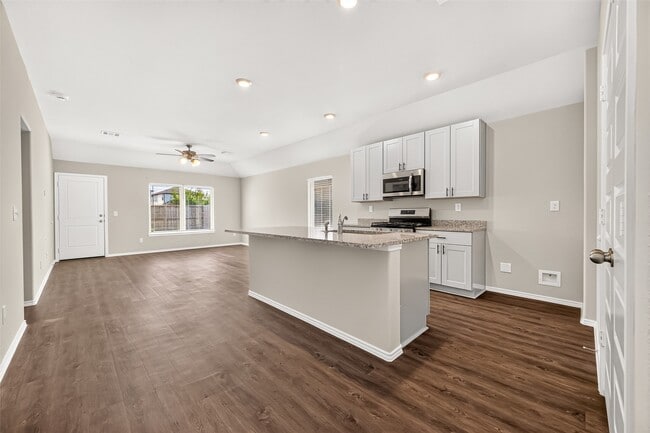 Building Photo - 25431 Blue Mistflower Dr