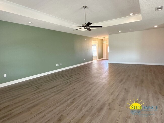 Building Photo - Stunning Solar-Powered 4-Bedroom Oasis in ...