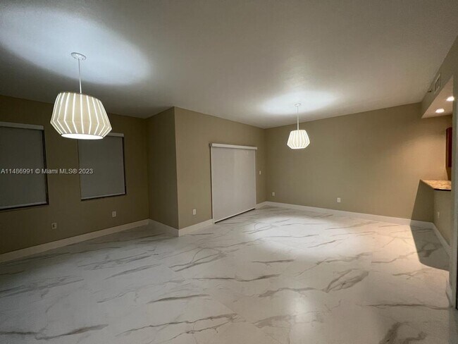 Foto del edificio - 11503 NW 89th St