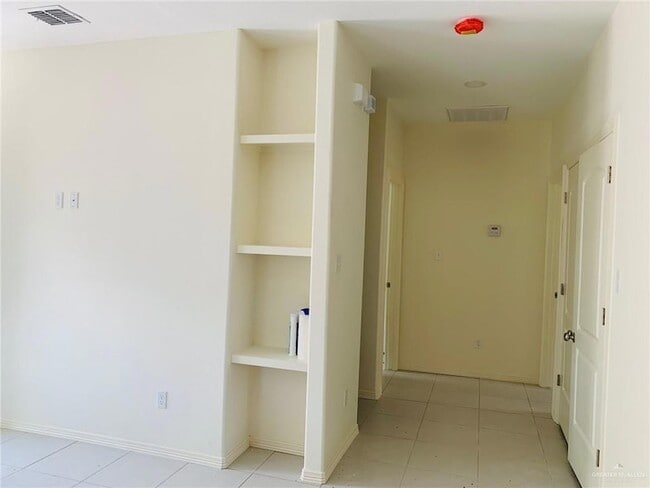 Foto del edificio - 1217 W Garfield Ave