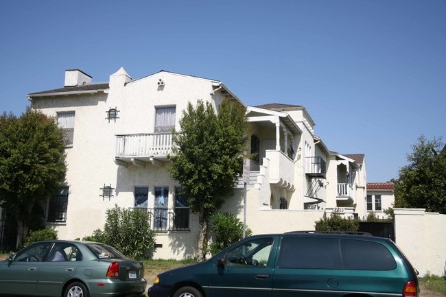 Building Photo - 6822 Malabar St