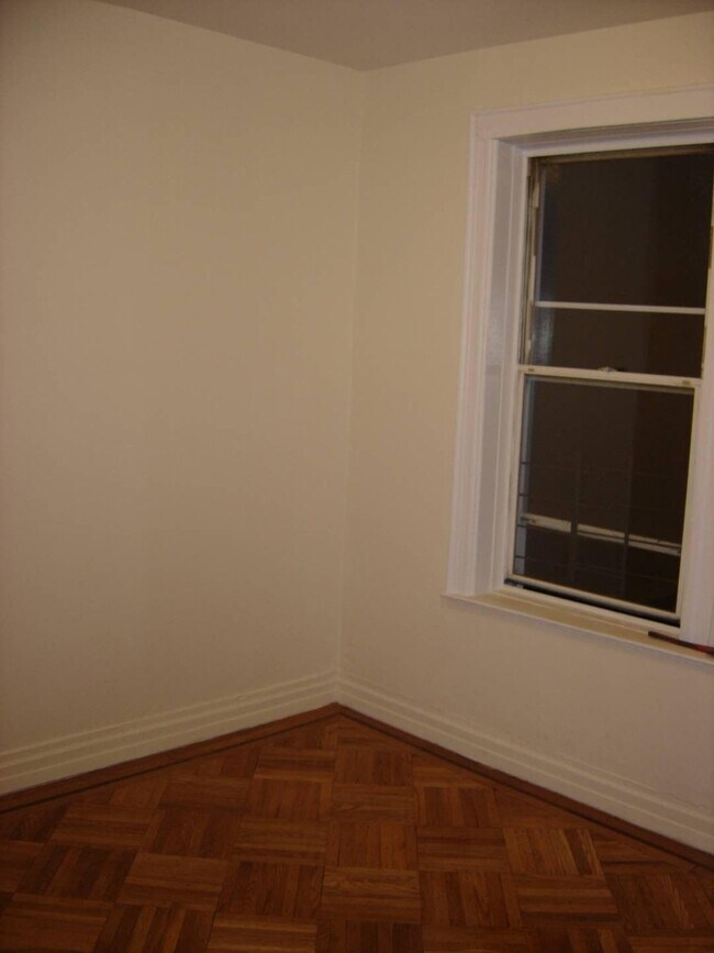 Foto del edificio - 1155 82nd St