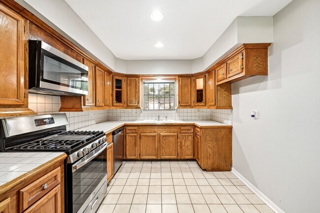 Foto del edificio - 12903 Claygate Dr