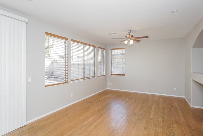 Building Photo - 1932 Basilwood Ct